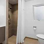 Spacious Retreat For 20 - By Traum Сasa de vacaciones *