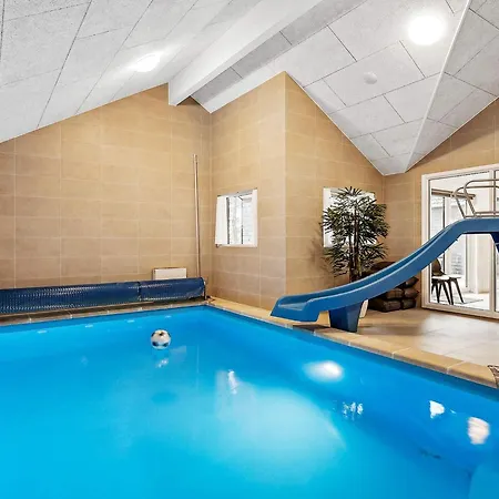 Spacious Retreat For 20 - By Traum Ferienhaus Henne Strand