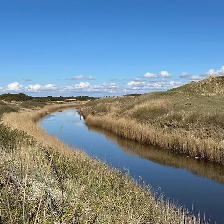Ferienhaus Spacious Retreat For 20 - By Traum *