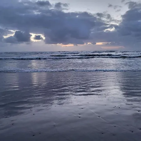 Spacious Retreat For 20 - By Traum Ferienhaus Henne Strand