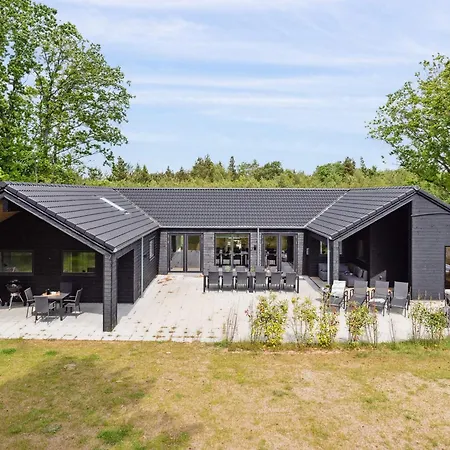 Spacious Retreat For 20 - By Traum Dom wakacyjny *